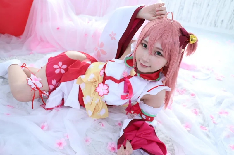 かにゃにゃ！最強属性コスプレROM 由良かな