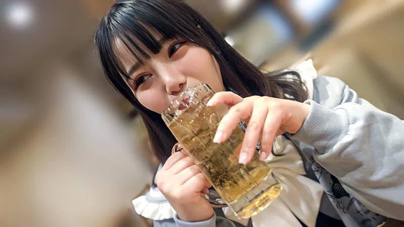 素人JD【限定】もあちゃん21歳 ヤミカワなコーディネートで街を歩く低身長JD！！可憐な喘ぎ声が部屋中に響き渡る！！積極的に男にご奉仕するM気質な闇マンコに中出しフィニッシュ！！