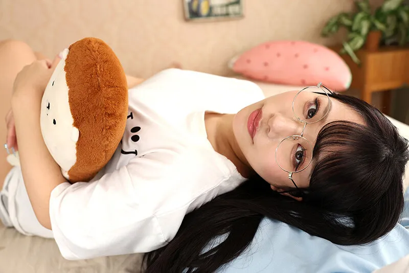 【VR】この休日が…たまらなくエロいんだ。大学生の土日でしか味わえない1日。こんな美女とヤリまくりの生活を送れるなんて、ボクは人生勝ち組だ。尾崎えりか