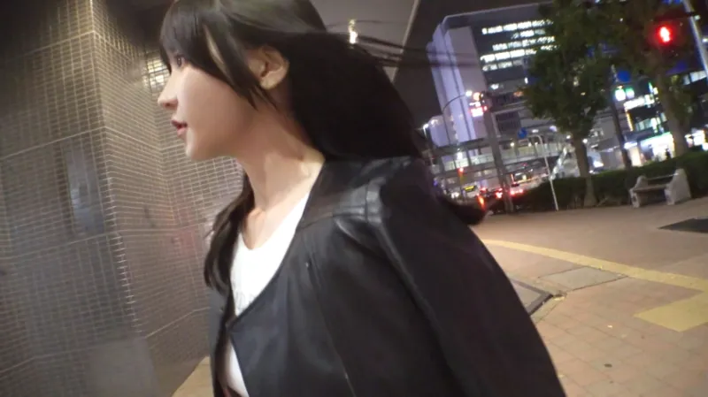 黒髪猫顔アジアン美女が四つん這いで潮吹き大噴射！！正常位でも、騎乗位でも、どこでも大噴射！！画面いっぱいに潮をまき散らしながら小刻みに痙攣するエロ童顔痴女が、巨乳巨尻を揺らして大アクメ！！指の隙間から肉がはみ出るほどの大きなお尻を鷲掴みにしながら豪快バック！声高に嬌声をあげる一匹のメス猫誕生！！ 【初撮り】ネットでAV応募→AV体験撮影 2355