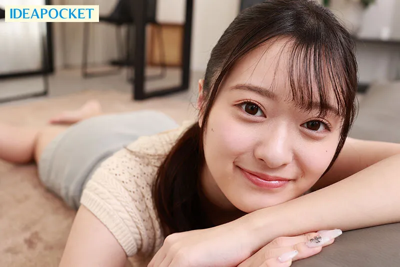 【VR】愛らしさ全開美少女 花守夏歩 愛嬌抜群でスケベな彼女とガチ恋超接近密着 FIRST 8K VR