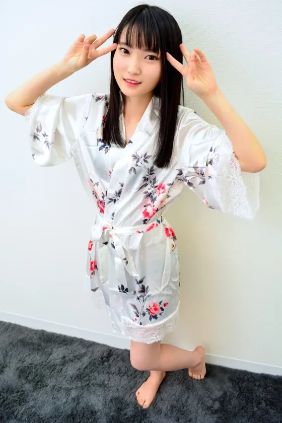素人パンチラ in 自宅で個人撮影会vol.99！鮮度抜群な果物の様にみずみずしいフレッシュさ溢れ出る可憐な清純ガールたち大豊作の恥じらい撮影会！！