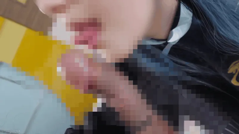 ブルア〇キサ〇で生ハメぶっかけエッチ♥あっ♥あっ♥あーっダメっ♥スパイダー騎乗位で連続絶頂♥某コスプレコンカフェ嬢みれちゃん1x歳♥