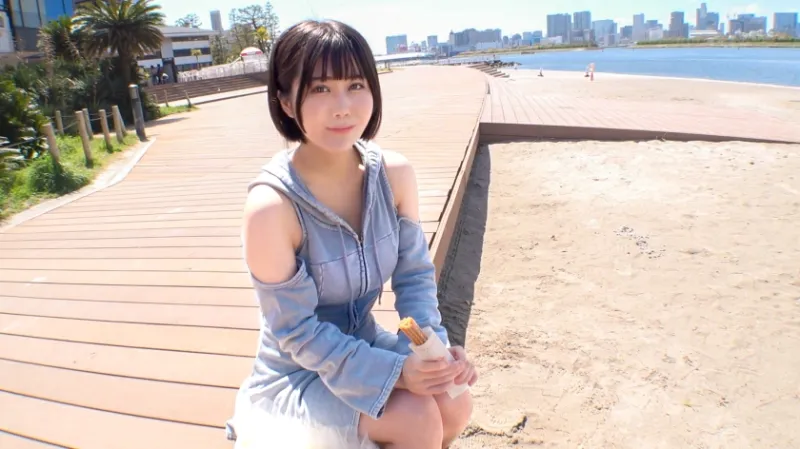 萌え系F乳ランク色白女子大生がオナニーでは我慢しきれず応募してきた！性感帯の乳首は普段チクニーのやり過ぎで始まる前から超勃起乳首！臨戦態勢！むっちりムンムンの色白ヒップがあなたの興奮を誘う！ 【初撮り】ネットでAV応募→AV体験撮影 2429