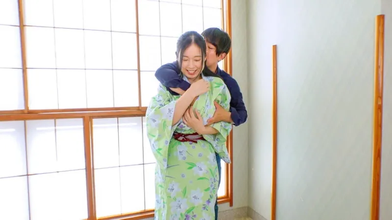 巨乳人妻温泉デート 黒髪むちむち爆乳Jカップ みくる32歳