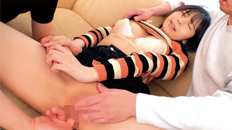 まだ学生のウブな素人美少女が初めての3Pガチ体験！？男子2人に全身を責められすぐにアヘアへ状態…生まれて初めてお口&おまんこ埋める2本ちんぽ同時挿入ww めいちゃん もなちゃん