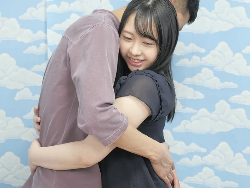 新宿で見つけた心優しい働くお姉さん 童貞くんのオナニーのお手伝いのつもりがセックス練習ってことで素股していてヌルっと入って筆おろし！？ 百岡いつか