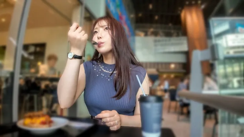 NTR癖の延長でAV出演…ッ！？30歳子無し女教師妻、世間におまんこ丸出しSEX見せつけちゃいます…！！剛毛おまんこジャングルをペロペロイジイジ！！大好きなクリトリスで遊ばれて大興奮の人妻！！旦那に刻まれた、他の男との本能丸出しSEXに浸りながらの激イキ大絶頂！！ 【初撮り】ネットでAV応募→AV体験撮影 2457