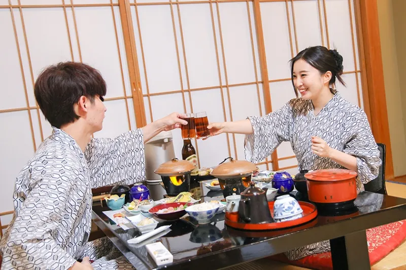 「彼女に捨てられた惨めな男が何おちんちん固くしてんの？」3年ぶりに再会して綺麗になっていた元カノが失恋で弱った僕に慰めSEXしてくれた