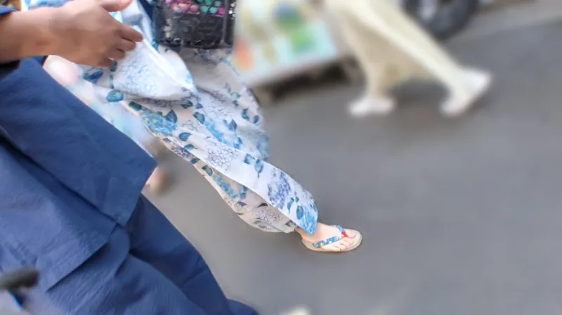 浴衣姿が似合う美少女のナンパで大惨事www潮吹きする程、一回の量に全米がビビるほど出まくる愛液にどんな男も溺れてしまう。 普通の剛毛まんこだと思ったが、飛び級スプラッシュだった件。 マジ軟派、初撮。 2238