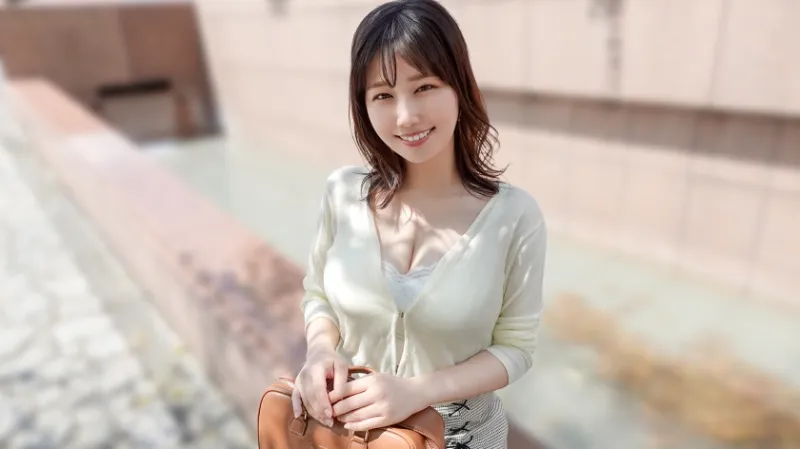 爆乳銀行員の天下一SEX武闘会！ここに開幕？！そのカップ数はなんと！53万！違う！ハミ出しちゃうぐらいのカップ訳してHカップ！！！思わずスカウターもぶっ壊れちまうぐれぇのベッド上の肉弾戦！ぜってぇー見てくれよな！ 【初撮り】ネットでAV応募→AV体験撮影 2478