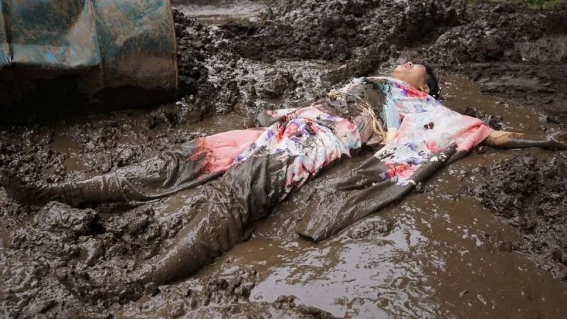 【写真集】振袖×泥まみれ