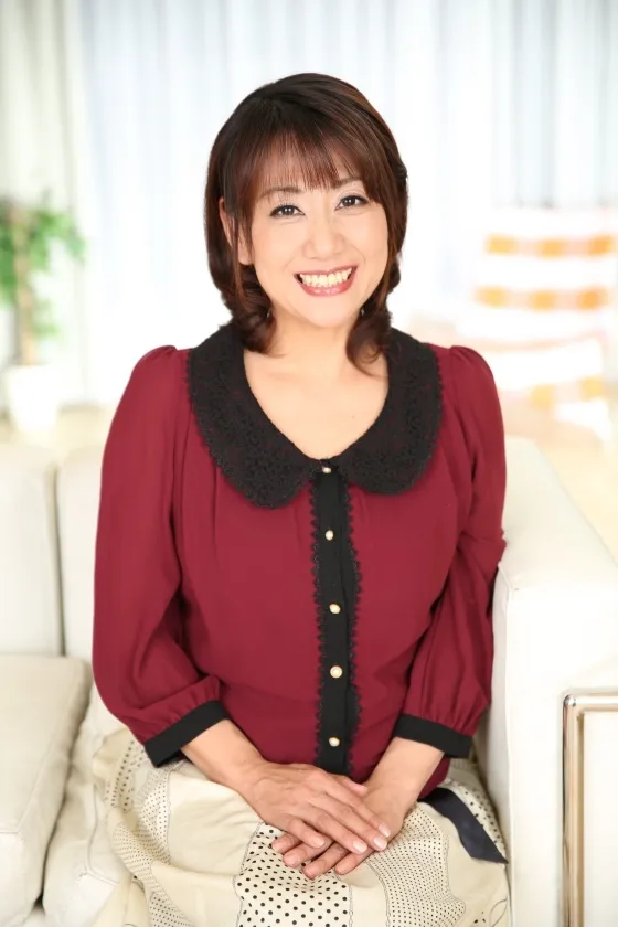 激しいの大好き熟女 厳選15人4時間　「お尻の穴もいっぱい舐めて～！」