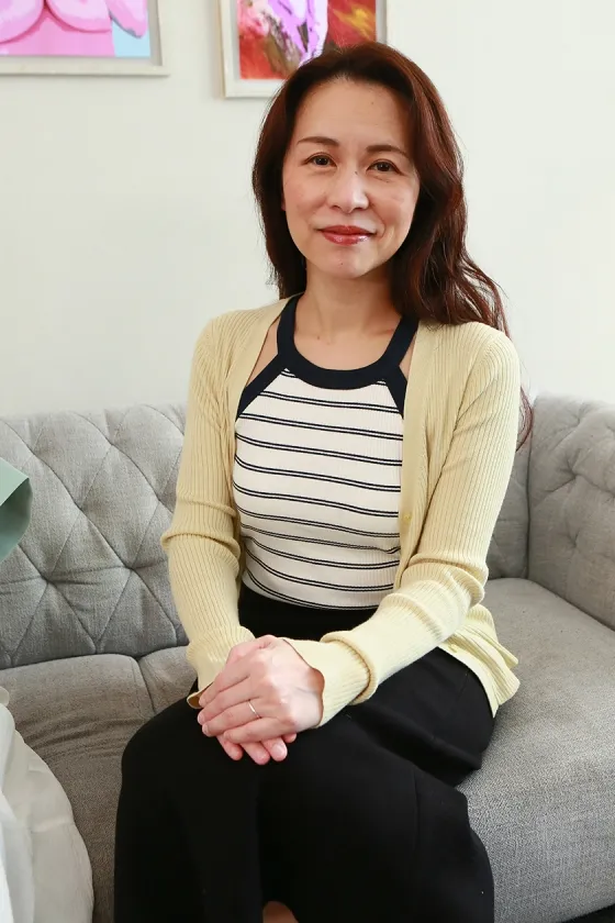 「私、見られると濡れちゃうの…」ヌードモデルに応募してきたエロい身体の五十路熟女～品のある顔立ちのスレンダー美女・井上さん