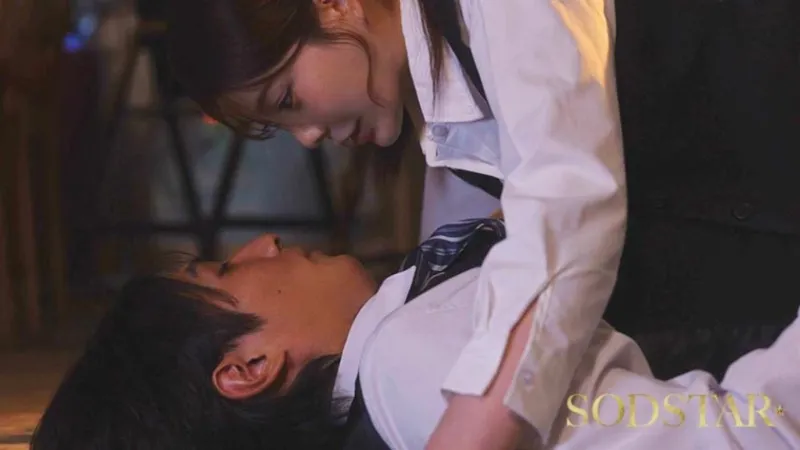 閉店後の棚卸しで終電を逃した俺はバイトの子の家に泊まることに 頑なにすっぴんを拒む姿が可愛くて火が付いたが逆に絶倫腰フリマシーンと化した彼女に朝までしぼり取られた 神木麗