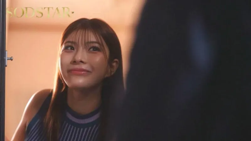 閉店後の棚卸しで終電を逃した俺はバイトの子の家に泊まることに 頑なにすっぴんを拒む姿が可愛くて火が付いたが逆に絶倫腰フリマシーンと化した彼女に朝までしぼり取られた 神木麗