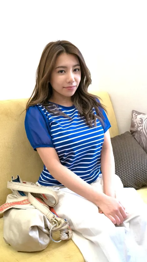 素人ナンパドキュメント 服の上からでもわかる膨らみ&可愛さMAX！ 美巨乳娘 12人4時間9