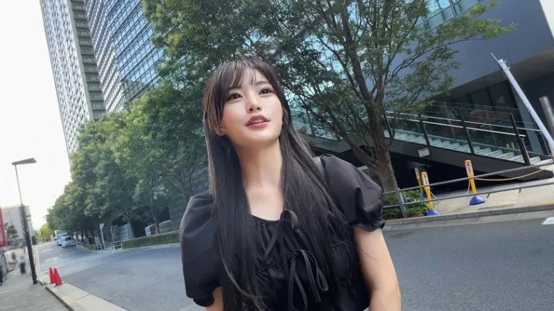 医療系のお仕事をしているスタイル抜群の巨乳ちゃん!突然のナンパにもついて来ちゃう超ノリノリガールのエロおっぱいに大興奮中出し