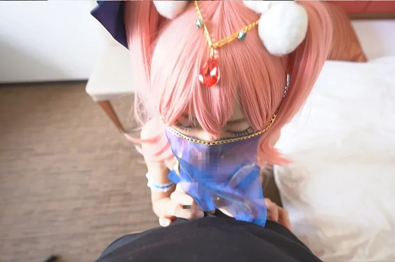 かわいそうなコスプレイヤー 顔面がレベチ！最強美乳・エロ布フェラ！好きでもないキモオジのおもちゃに