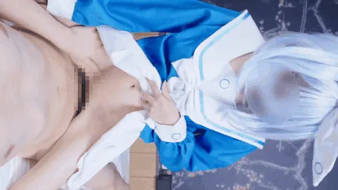 【本編マスク着用目出し】ブルア〇アロ〇でまったりえっち♥30キロの華奢な身体に浮き上がった恥丘♥スベスベつるぺたおなかのガチレイヤーちゃんと背徳えっち♥