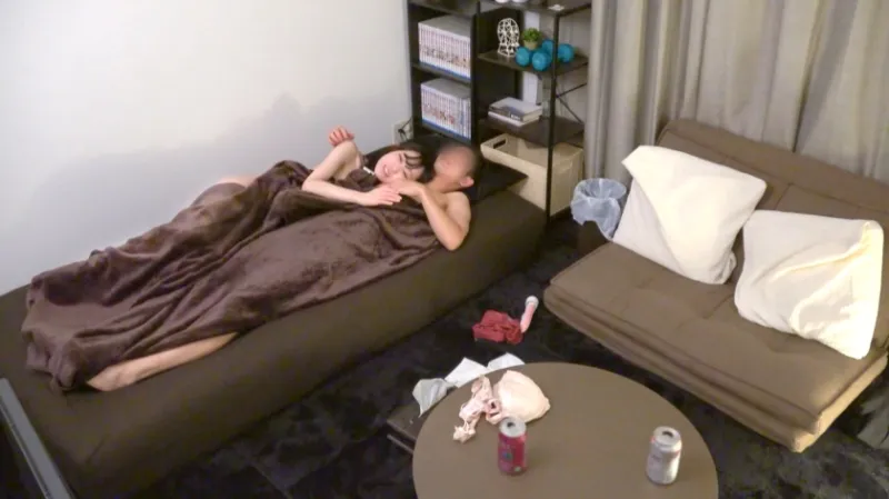 アンバランスな完全美ボディ！！こりゃあたまんねぇなぁ！！究極完全体グラドル級ボディ！！ 【りりか 21歳 大学生】 男を骨抜きにする爆音騎乗位で精を搾り取る！！ 百戦錬磨のナンパ師のヤリ部屋で、連れ込みSEX隠し撮り 427