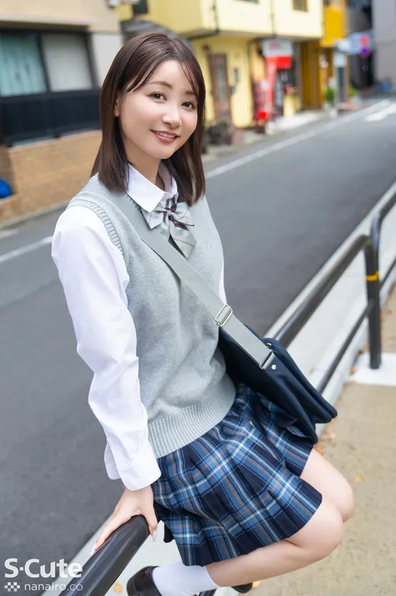 しずか(22)コスプレ彼女に中出しSEX