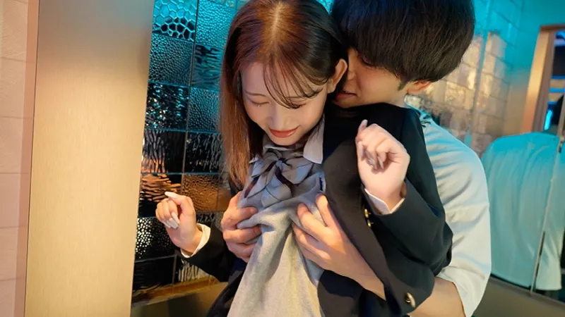 しずか(22)コスプレ彼女に中出しSEX