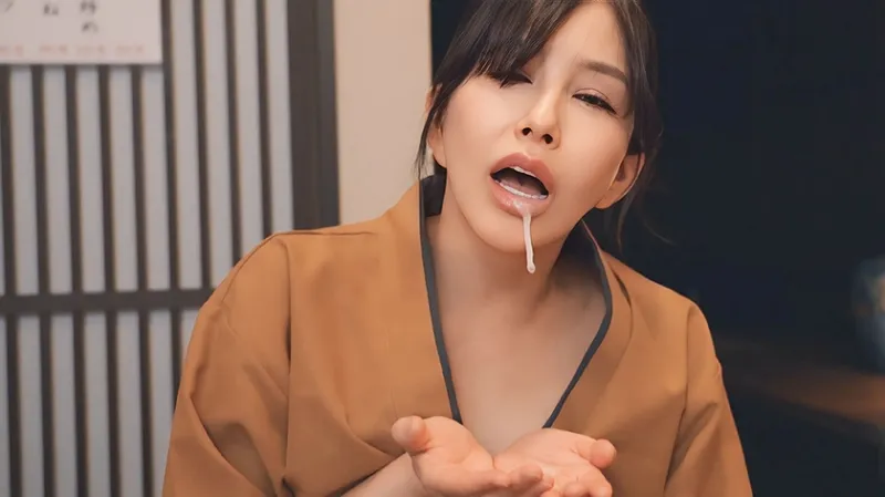 わざと胸の谷間やパンチラ見せたりして誘惑 佳奈さん