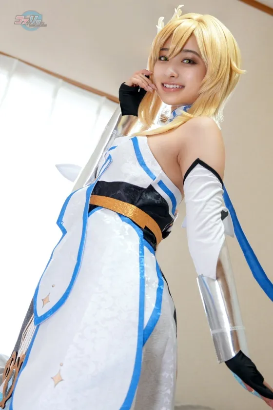 SNSで話題の美少女レイヤーがカメコの精液便所に堕ちるまで。