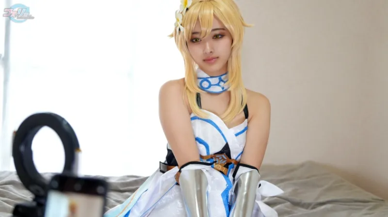 SNSで話題の美少女レイヤーがカメコの精液便所に堕ちるまで。