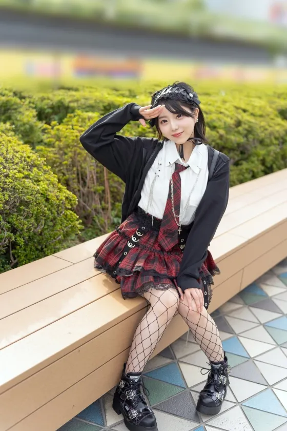 SNS動画万バズフォロワー爆増話題騒然おちんぽコンサル 売れたくて売れたくて仕方ない不祥事で解散した地下アイドルをかわいくHにバズらせプロデュース