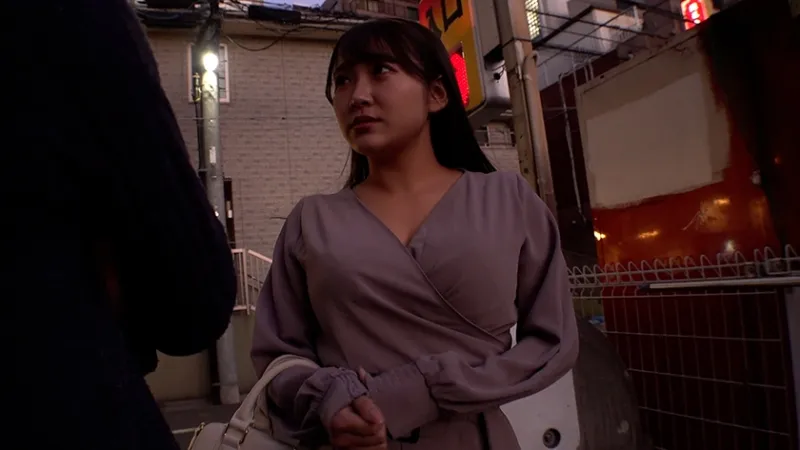 ネット番組の企画に協力して欲しいと街行く美女をナンパしてホテルIN！清ました顔してむっつりスケベ美女とノリパコ絶頂嵌めまくり！