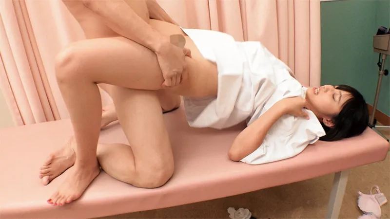 現役ナースが連続射精チャレンジに挑戦！白衣の下に隠された母性たっぷりのマシュマロおっぱいで金玉空っぽになるまで抜きまくり！たくさん喘ぎ感じる姿に赤面発情！そのまま天使のおまんこにも生挿入&連続中出しSEX！！なのさん ひとみさん