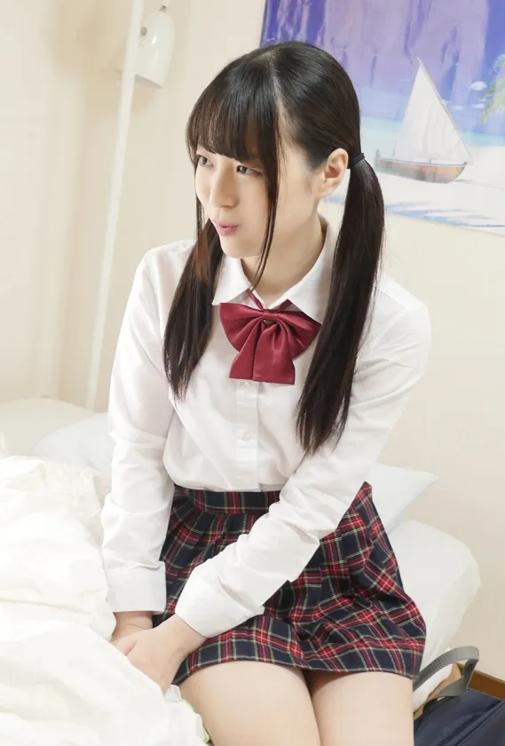 イタズラしていたら逆に生ハメを求められて、もう発射しそうなのにカニばさみでロックされて逃げられずそのまま中出し！ 上川星空