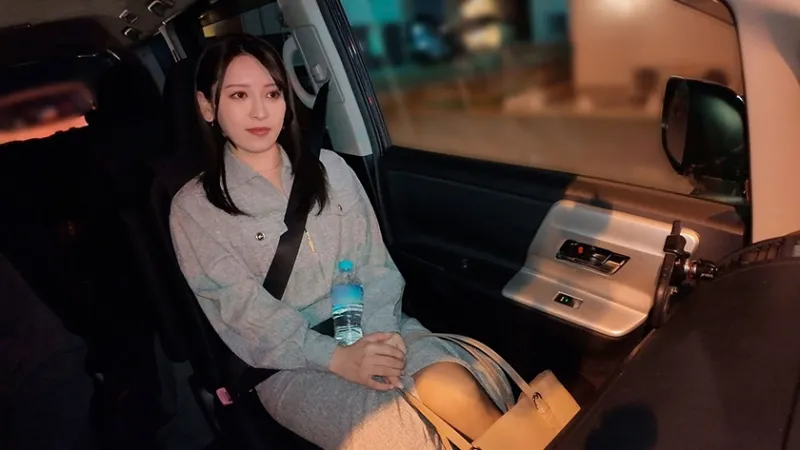 そんなに仲良くない会社の同僚OL紗々原ゆりサンと2次会終わりの流れでホテルへ行ったら身体の相性が良すぎてだんだん甘えモードになったので朝まで何度も精飲と中出しをした