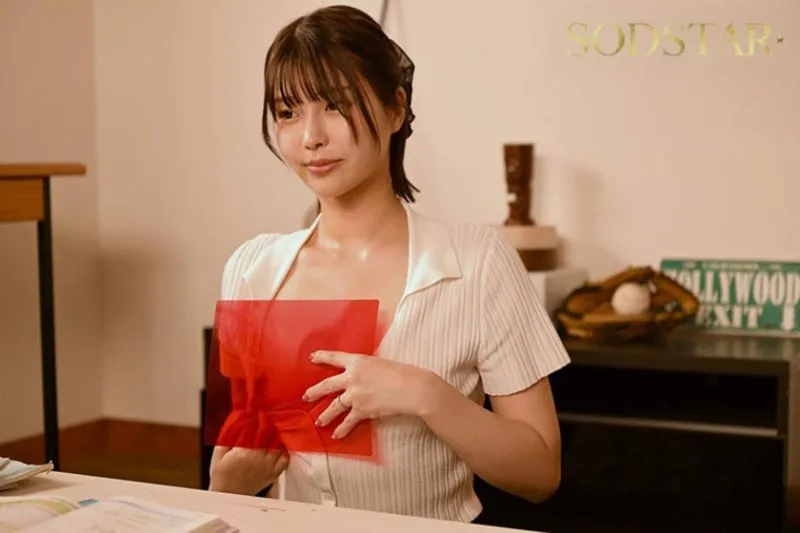 実家に嫁いできた奥さんは俺の家族が男クサさ抜群の性癖ど真ん中だったらしく、家族に忍んで全員とハメまくる絶倫人妻だったのでガテン系一家ファミリークラッシュ！ 唯井まひろ