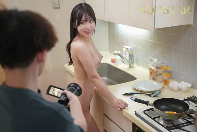 俺ん家では常に全裸のセフレと過ごす3連休 ～体の相性だけは抜群の俺に彼氏の文句を言いながらイキまくる～ 新川空