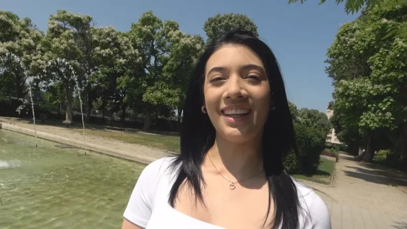 エミリー・ピンク  25歳 コロンビア出身