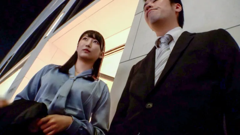 仕事のストレスでEDになってしまった…。その荒療治として自慢の彼女をNTR乱交ハメ撮り！？